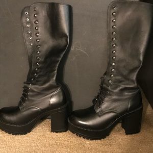 Roc Australia Lash Leather Platform Boots size 7